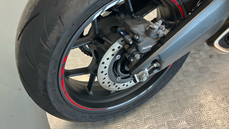 Honda CBR650R E-Clutch (24MY)